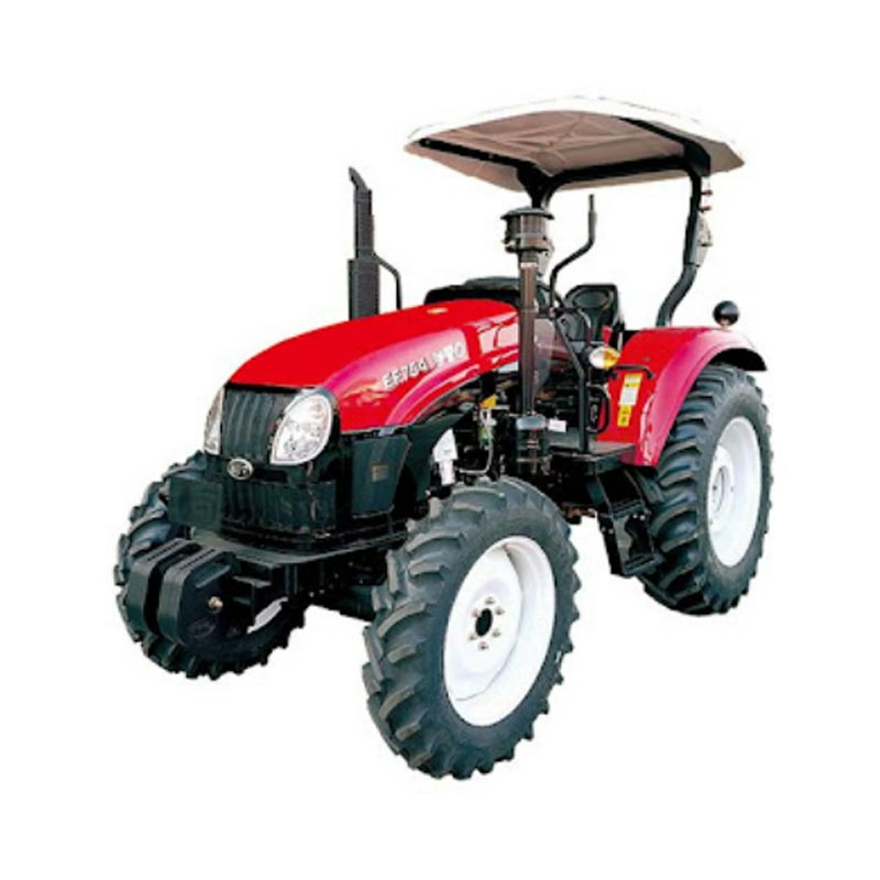 Traktor pemacu empat roda