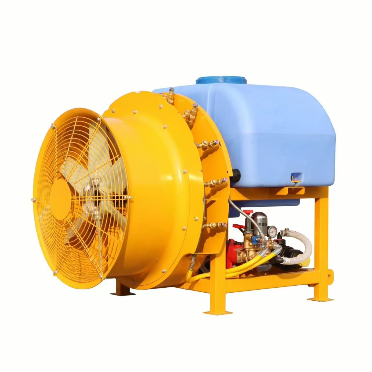 Penyembur bermotor dipasang dengan pemacu aci PTO