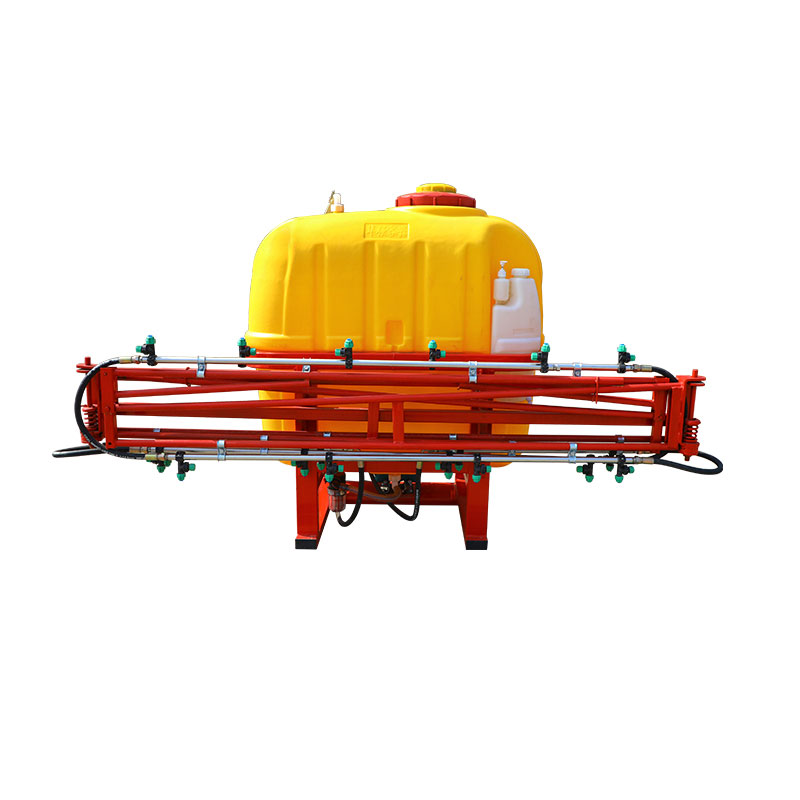 Penyembur boom traktor